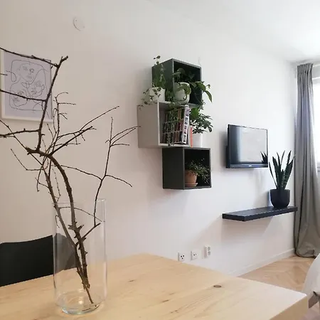 Studio Botanica-10 Minute Walk To Beach